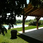 Bed & Breakfast D'hotes La Treille 3*
