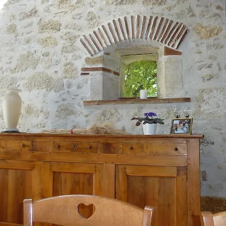 D'hotes La Treille Nocleg ze śniadaniem 3*