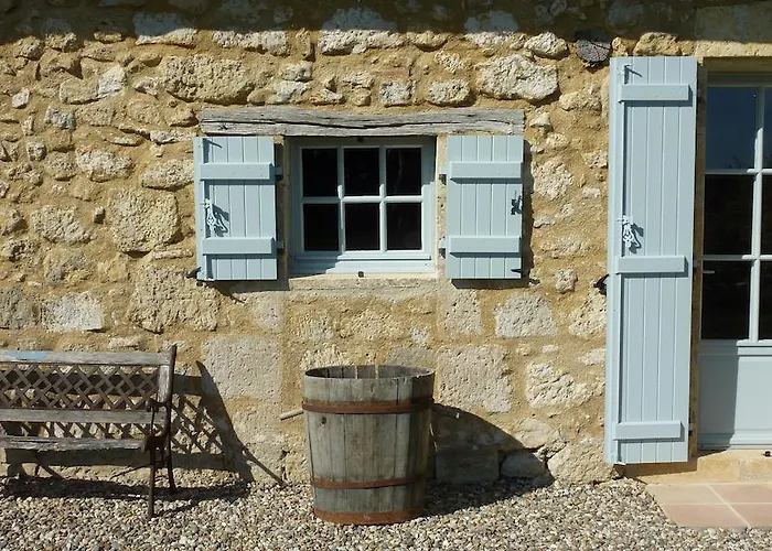D'hotes La Treille Bed & Breakfast